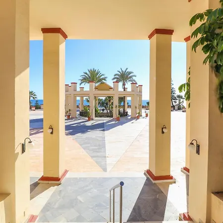 Romana Playa - Beachfront Complex Elviria