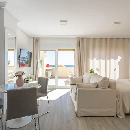 Romana Playa - Beachfront Complex Elviria * 马尔韦利亚