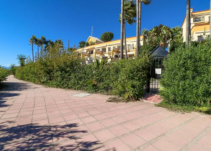 Romana Playa - Beachfront Complex Elviria