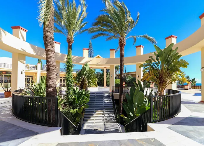 Romana Playa - Beachfront Complex Elviria ماربيا