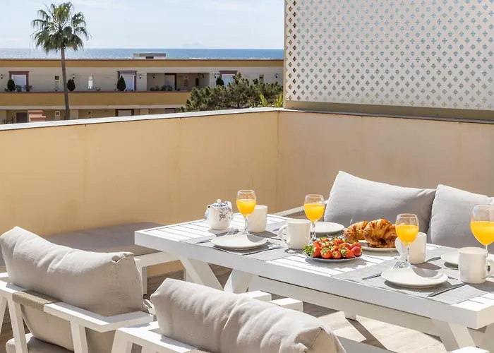 شقة Romana Playa - Beachfront Complex Elviria ماربيا
